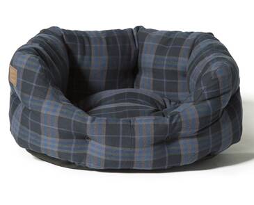 Danish design 2025 lumberjack dog bed